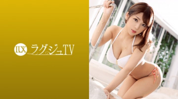 259LUXU-1236 ラグジュTV 1219 緊張と戸惑いで恥ずかしがる美人巨乳ショップ店員登場！  ～自慢のビキニを脱ぐと美巨乳と美尻が露わに！  ～恥ずかしさを耐えながらも巨根のピストンに連続中イキ！