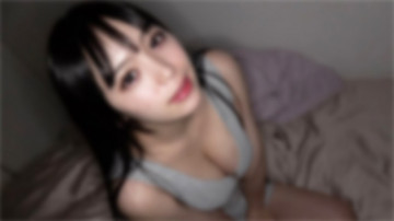 FC2-PPV-1691787 与豪华休息室女士的中出性爱视频