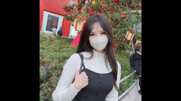 FC2-PPV-3144594 初撮り！  - !  ～12/21まで限定 【無修正】某化粧品会社勤務の美容販売員が着替え中に試着室を勝手に覗いたら…見ているだけでは我慢できず宿泊先に連れ込み… 2回中出ししてください！  - !