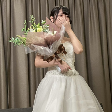 FC2-PPV-3237415 [Finally on sale] Erika-chan's tearful graduation wedding!  - Challenge the reward at the fan thanksgiving personal photo session!  - Pre-sale version with photo book!