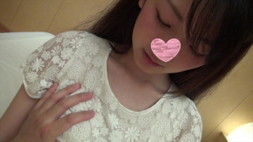 FC2-PPV-672842 初撮り♥完全顔出し♥経験ゼロの黒髪清楚S級美少女19歳JDの処女膜に生チンポ挿入で大量生中出し♥初体験恥ずかしさと痛みに表情を歪める.. . 未処理の陰毛に隠れた美乳＆美脚の処女マンコに大量中出し♥♥