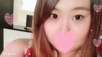 FC2-PPV-946380 fc2-ppv 946380 第一枪♥干净整洁的巨乳天然女孩JD性欲觉醒♥沮丧的学生Omanko手淫完全勃起♥爱汁拉线男人汁飘飘连续暨♥[无moza]附赠照片集