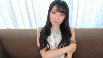 SIRO-5017 【清楚系？  ～】AV女優に憧れてAV出演を決意した蕎麦屋店員のお姉さん。  ・ツルツルで汚れを知らないような清楚なマンコ。